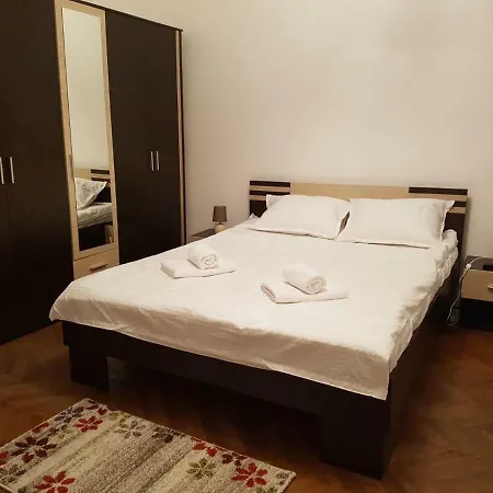 Zozo Studio * Брашов